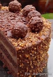 W Piatek Zielonooki Mial Urodziny Wiec Zrobilam Mu Tort Tort Wyjatkowy Bo Mocno Czekoladowy Do Tanich Nie Nal Cooking Cookies Cake Recipes Southern Cake