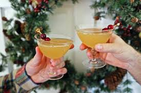 This white christmas bourbon smash cocktail recipe is the perfect holiday drink! Holiday Cocktail Ginger Bell Bourbon Hgtv