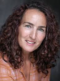 Gloria Seaman's Instagram, Twitter & Facebook