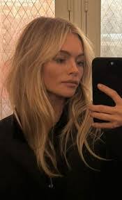 Ashley Mellinger's Instagram, Twitter & Facebook