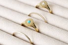 Fine Jewelry Ecommerce Startup Mejuri Raises 5 Million To Open Physical Stores Betakit Store info faqs styling appointments gallery. fine jewelry ecommerce startup mejuri