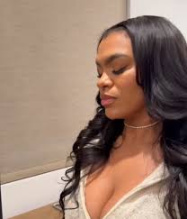 Shayla's behavior towards Honeypot is manipulative