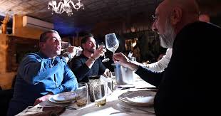 Du 15 au 17 novembre, cmz italie, a organisé une journée portes ouvertes qui a rassemblé un grand nombre de clients, fournisseurs, vendeurs et amis. Tienduizenden Restaurants In Italie Open Ondanks Verbod Politie Deelt Boetes Uit Buitenland Ad Nl