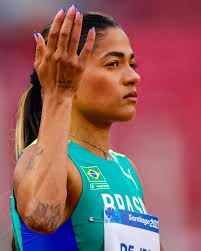 Frances Colon (Puerto Rico, @_joely16) is our 'Athlete We Love' of the day.  See much more of her