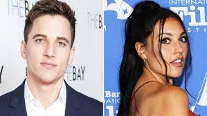 Kris Heller's Instagram, Twitter & Facebook