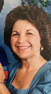 Beverly Freitas's Instagram, Twitter & Facebook