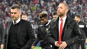 He played as a midfielder for clubs such as lorient, rennes, nantes, marseille, montpellier, bastia. Ea Guingamp Jocelyn Gourvennec S En Va Un Directeur Sportif Arrive Sport Saint Brieuc Maville Com