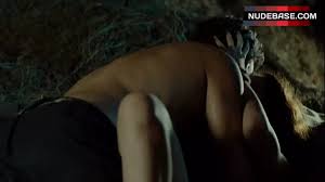 Natalia Worner Sex Scene – The Pillars Of The Earth (0:39) | NudeBase.com