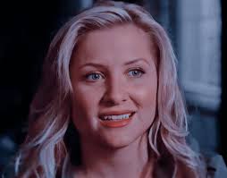 Pendant ce temps, owen et amelia sont confrontés à l'une des chirurgies les plus controversées de leur carrière. Pin By S H E Y On Arizona Jessica Jessica Capshaw Greys Anatomy Arizona Robbins