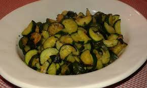 Il filetto, infatti, si rivela tra i tagli più magri con il 4% di grassi. Cucinaconemidio Zucchine Contorno Per Antipasti E Secondi Piatti Di Pesce By Emi