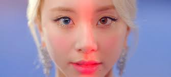 She is the second youngest in the group. 1000 Images About Twice Chaeyoung Trending On We Heart It