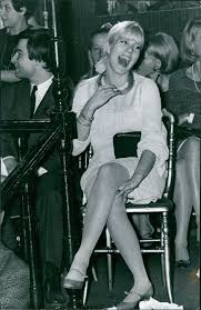 Vintage Photo Of Sylvie Vartan Smiling Chanteur Chanteurs Francais Vartan Sylvie