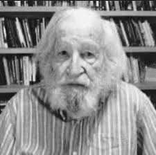 El 2 DE SETIEMBRE DE 1944: la niña judía Anna Frank (de 15 años de edad) es  enviada al campo de concentración de Auschwitz, donde morirá meses después.  Annelies Marie Frank, conocida