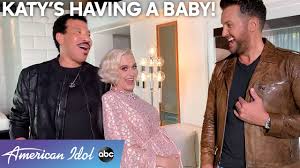 As she stood in the entrance of the. Katy Perry Shares Her Pregnancy News With The American Idol Family American Idol 2020 Youtube