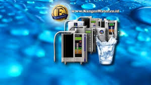 Kangen water® begins as tap water and the enagic machine filters out chlorine and other impurities from the tap water then separates the hydrogen and oxygen with a process known as electrolysis. Cerita Di Balik Kangen Water Air Ajaib Asal Jepang Kumparan Com