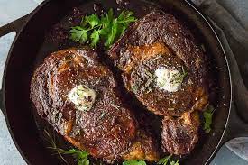 Why use a cast iron skillet to cook steak? How To Cook A Perfect Cast Iron Skillet Steak Featured