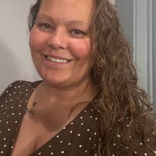 When swimming through water, the snake leaves traces in the form of wavy  circles, which exactly correspond to the dynamics of the shape of prime  numbers. A prime number is a natural