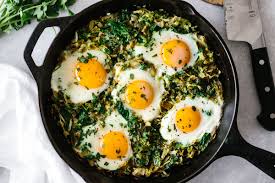 Unser team an produkttestern hat viele verschiedene marken ausführlichst getestet und wir präsentieren unseren. Shakshuka Grun Einfaches Und Gesundes Rezept