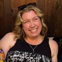 Sara Janus's Instagram, Twitter & Facebook