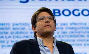 Ferit crític el candidat colombià Miguel Uribe en un atac a trets durant un  acte de campanya