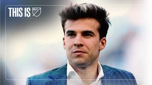 Fabian Castillo's Instagram, Twitter & Facebook