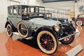1916 Pierce Arrow Model 38 Suburban Old Classic Cars Classic Cars Vintage Cars
