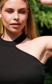 One-shoulder top with ribbed details