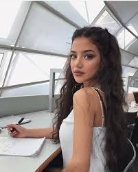 Images of short curly hairstyles; 5 Namen Schonheit Beruhmte Koreanische Blogger Denen Sie Folgen Mussen Bestes Bild Club Hair Styles Curly Hair Styles Messy Curly Hair