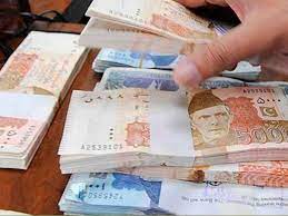 Pakistan Rupee Could Slide To 200 A Dollar By Year End Markets Gulf News