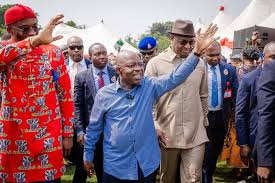 Learning to trust herself after the betrayal of trust. 🧏 🌾 🏓 🐝 😫  #MotherhoodDrama #MaternalShocks