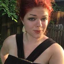 Rebecca Peek's Instagram, Twitter & Facebook