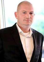 Robert Gieck's Instagram, Twitter & Facebook