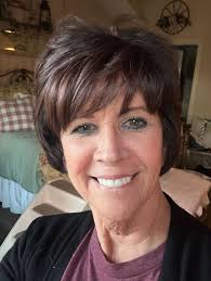 Women's haircut recommendations at Fine Lines salon