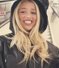 Sabrina Blank Street