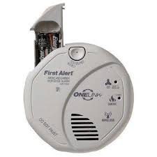 We researched the best carbon monoxide detectors so you can keep your home first alert battery operated smoke/carbon monoxide alarm at amazon. Brk First Alert Sco500b Carbon Monoxide Smoke Alarm Wireless Batter Wholesale Home