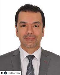 repost mohbahrain أكد الدكتور رائد المرزوق رئيس قسم الطوارئ بمجمع السلمانية الطبي على أهمية مواصلة التزام كافة أفراد المجتمع بالإجراءات الاحترازية والقر photo