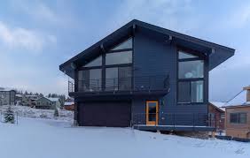Whatever season you're planning your holiday in, why not think about renting an apartment in town or a cabin in a national park? Cheap Luxury Cabins In Colorado To Rent For The Weekend This Winter 303 Magazine