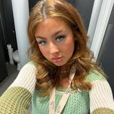 Emily Atherton's Instagram, Twitter & Facebook