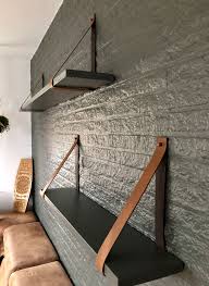 wandplanken met leren riemen wandplanken eetkamer idee interieur