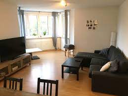 Wählen sie aus drei hellen apartments in ruhiger lage nahe dem stadtzentrum. 3 Zimmer Wohnung Zu Vermieten Holderlinanlage 2 12 95447 Bayreuth Altstadt Glocken Geigenreuth Mapio Net