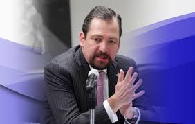 In recent hours, the financial intelligence unit of the ministry of finance, headed by santiago nieto, issued a complaint against josé luis vargas valdez, president of the tepjf, accusing him of an irregular increase in his income. El Pleno De La Sala Superior Del Tepjf Elige A Jose Luis Vargas Valdez Como Su Presidente Punto Y Aparte