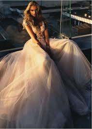 Wie einfach es ist unser programm zu empfangen, zeigen wir ihnen im nachfolgenden video. Storeluxy Luxus Prinzessin Hochzeitskleid Spitze Appliques Dubai Vintage Brautkleid