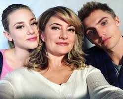 Léa Porlier (@LeaPorlier)