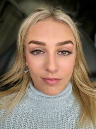 Isabel Ugalde's Instagram, Twitter & Facebook