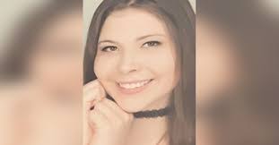 Nicole Boyer's Instagram, Twitter & Facebook