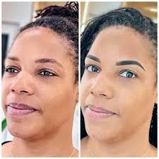 MINDY WITH ICONIC IMAGE