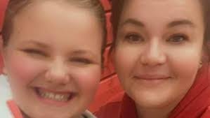 Leah Bollman's Instagram, Twitter & Facebook