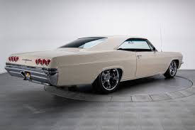 This top online auto store has a full line of chevy impala performance parts from the finest manufacturers in the country. This 1965 Chevy Impala Ss Combines Restomod Beauty With Ls2 V8 Brawn Autoevolution