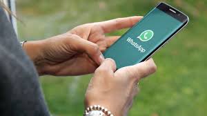 Jika anda tertarik dengan stiker wa terbaru dan ingin mempunyai lebih banyak stiker. Asyik Whatsapp Punya Fitur Stiker