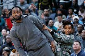 Lebron james and his family are taking you behind the scenes of mountain dew's latest commercial for the mtn dew rise energy ad. Lebron Will Retire Before Turning 46 So His Wife Doesn T Get Mad At Him Silver Screen And Roll